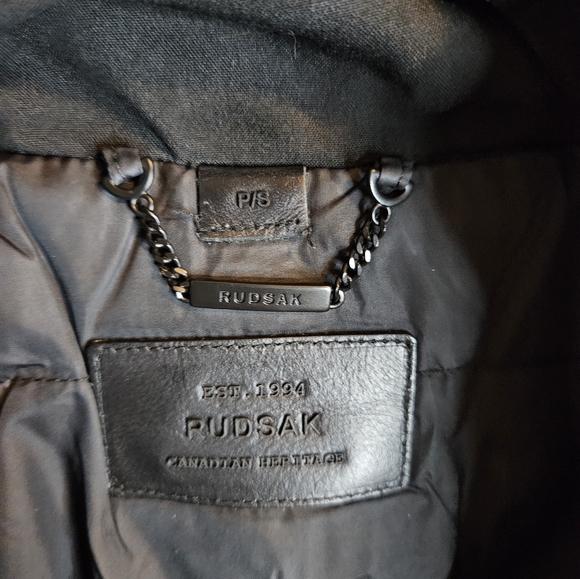 Luxury Winter Jacket - Picture 3 of 6